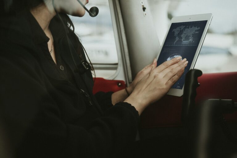Aviator using a digital tablet